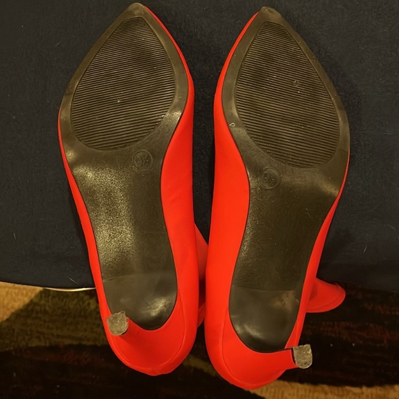 Women's Pointy Toe Stiletto Heels Sock Booties. Red. Size 9.5. - Picture 9 of 10